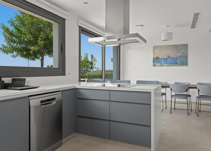 Vila Serenity Waves 10